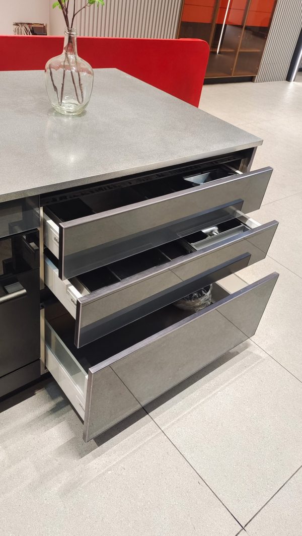 stainless steel kitchens NGK 018